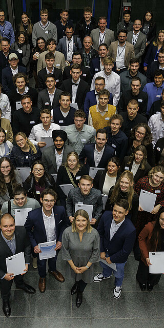 The 102 scholarship holders with their sponsors at the award ceremony for the German scholarships at OTH Regensburg. Photo: OTH Regensburg/Florian Hammerich
